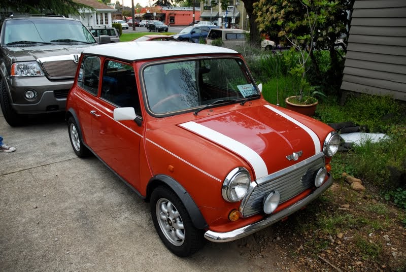 Old Parked Cars 1970 Rhd Mini Cooper