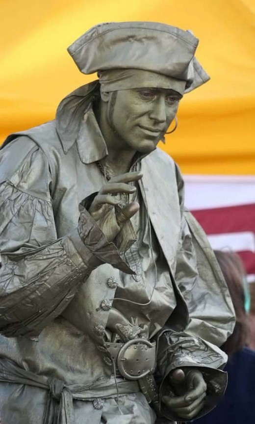 Jassy World Living Statue Performers