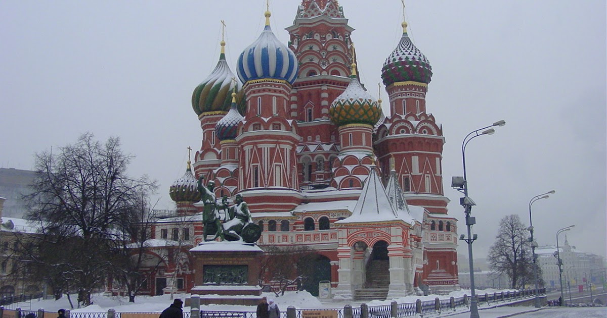 Bon voyage dans mon monde Place Rouge sous la neige à Moscou (Russie