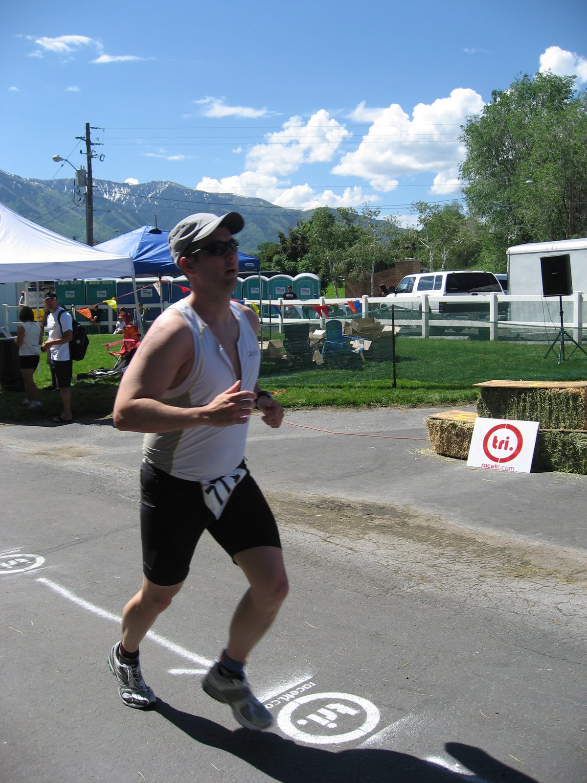 [2009_05_30+Salem+triathlon_014.JPG]