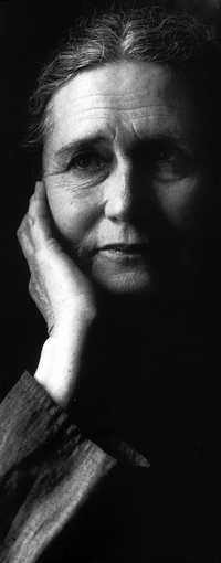 [Doris+Lessing1.jpg]
