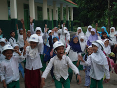 SANTRI MADRASAH MENEMPATI GEDUNG BARU