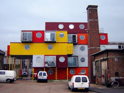 architettura bizzarra creativa