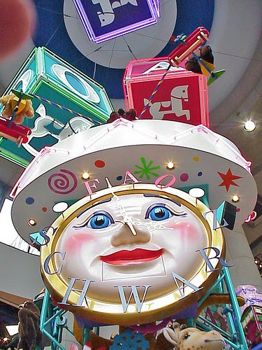 fao schwarz clock