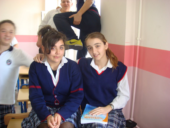 beyza ve elif;)