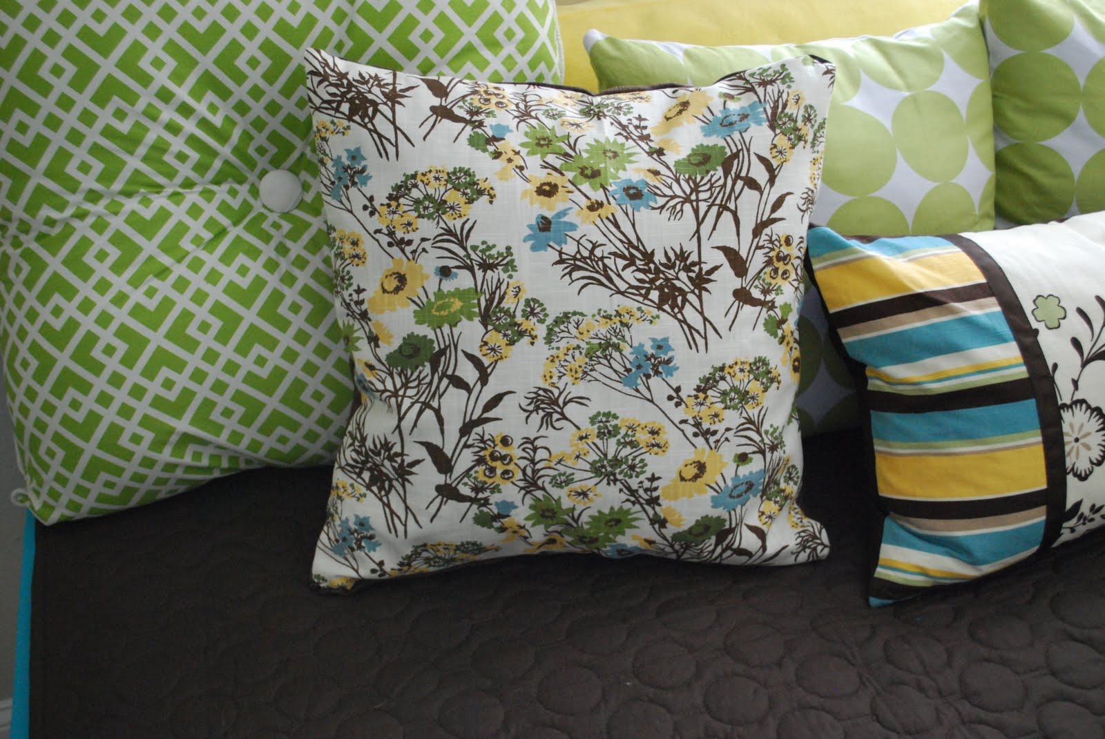 Kara's Korner Making Pillows