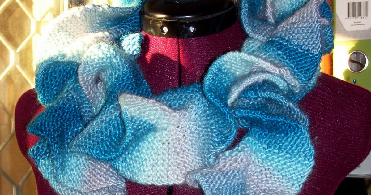 josieloves2sew Spiral scarf another knitting project