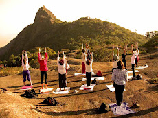 Caminhada com Yoga no Pico do Lopo - Minas Gerais