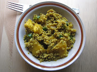 Curry quinoa with mango chunks