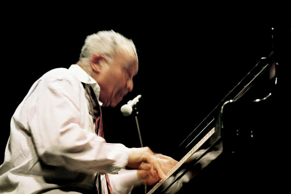 [cecil_taylor_2.jpg]