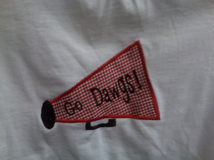 Megaphone applique...