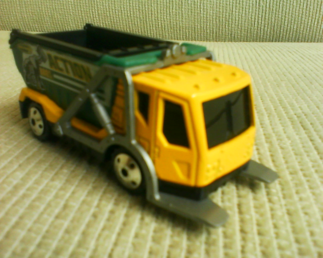 Miniaturas De Metal Caminh 227 O De Lixo Majorette Amarelo