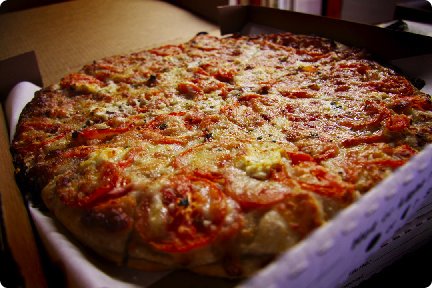 [roma+tomato+pizza.jpg]