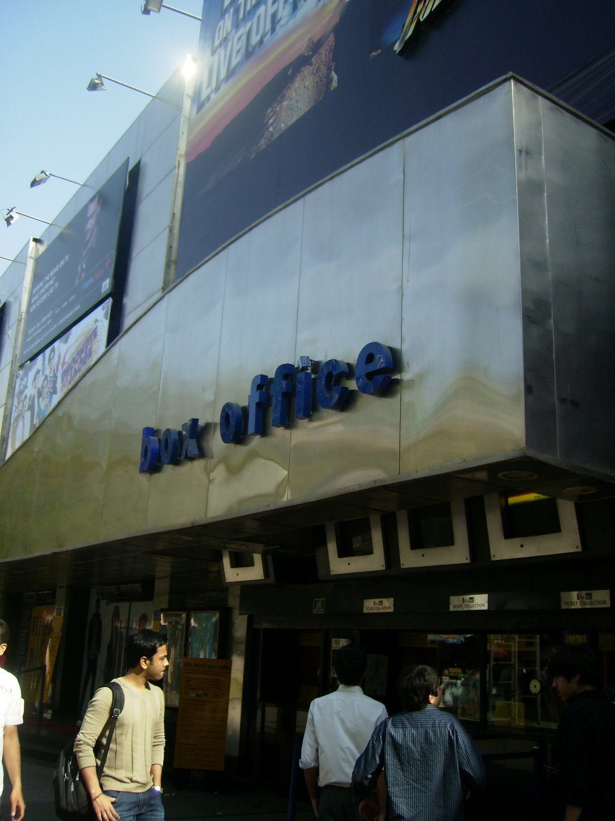 [P3061016.JPG]