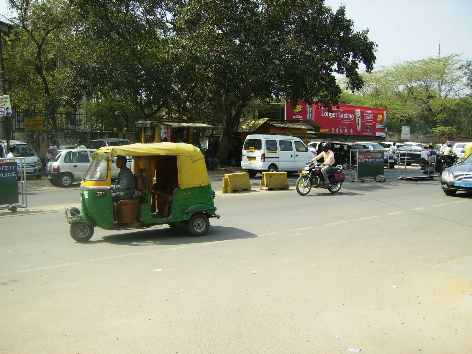 [P3061012.JPG]