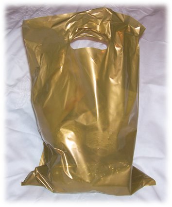 [gold+bag.jpg]