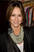 Buy the Same Necklace as Jennifer Love-Hewitt