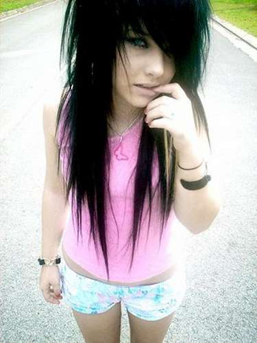 Emo Girl Black Hair Blue Eyes emo girl with black and blue hair. Emo Girl Black Hair Blue Eyes