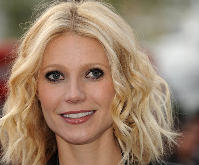 Gwyneth Paltrow Hairstyle This haircut is parted on the center