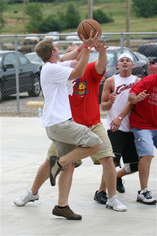 [Steve+bball2.JPG]