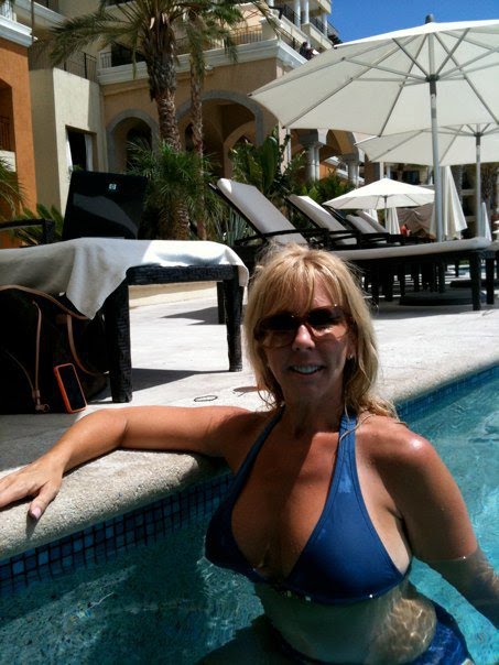 Vicki-RHOOC In Cabo.