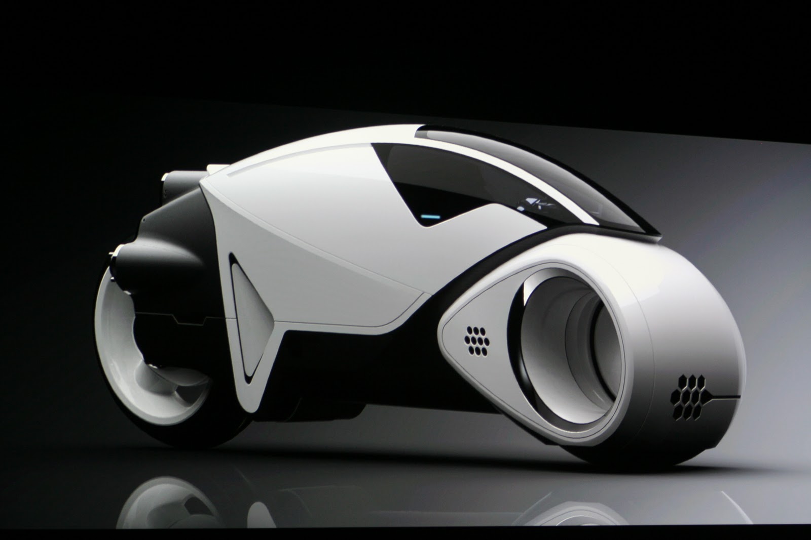 TRON Legacy New Featurette Amazing Vehicles sandwichjohnfilms