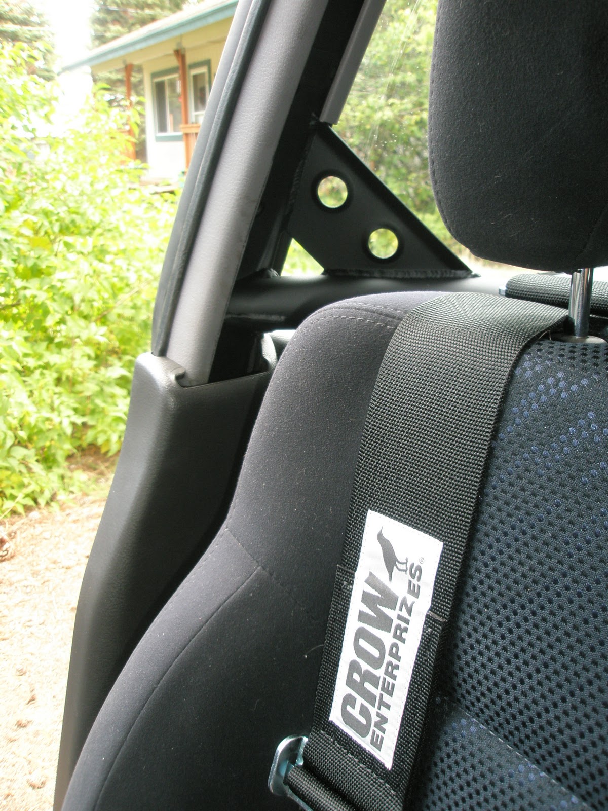 Monzo Speed Shop Impreza L Seat belt bar