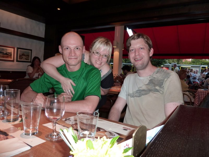 [P1000759-1.JPG]