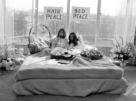 yoko john bed