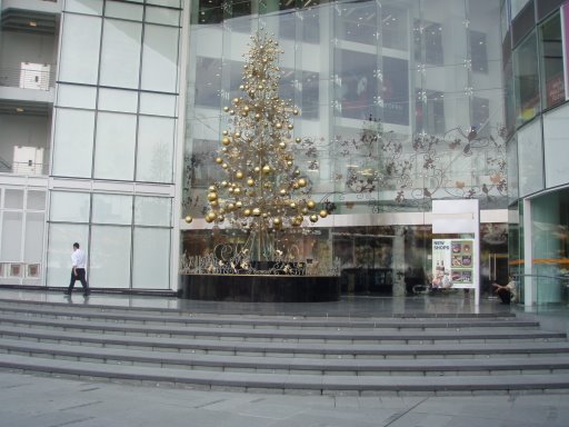 [PC210406.JPG]