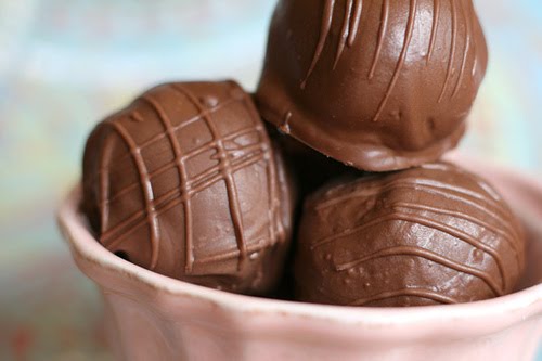 chocolate cake balls recipe. 1 package chocolate cake mix