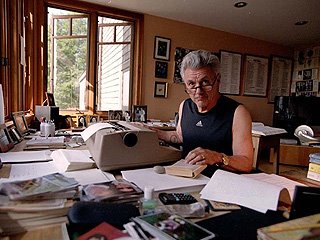 [john_irving.jpg]