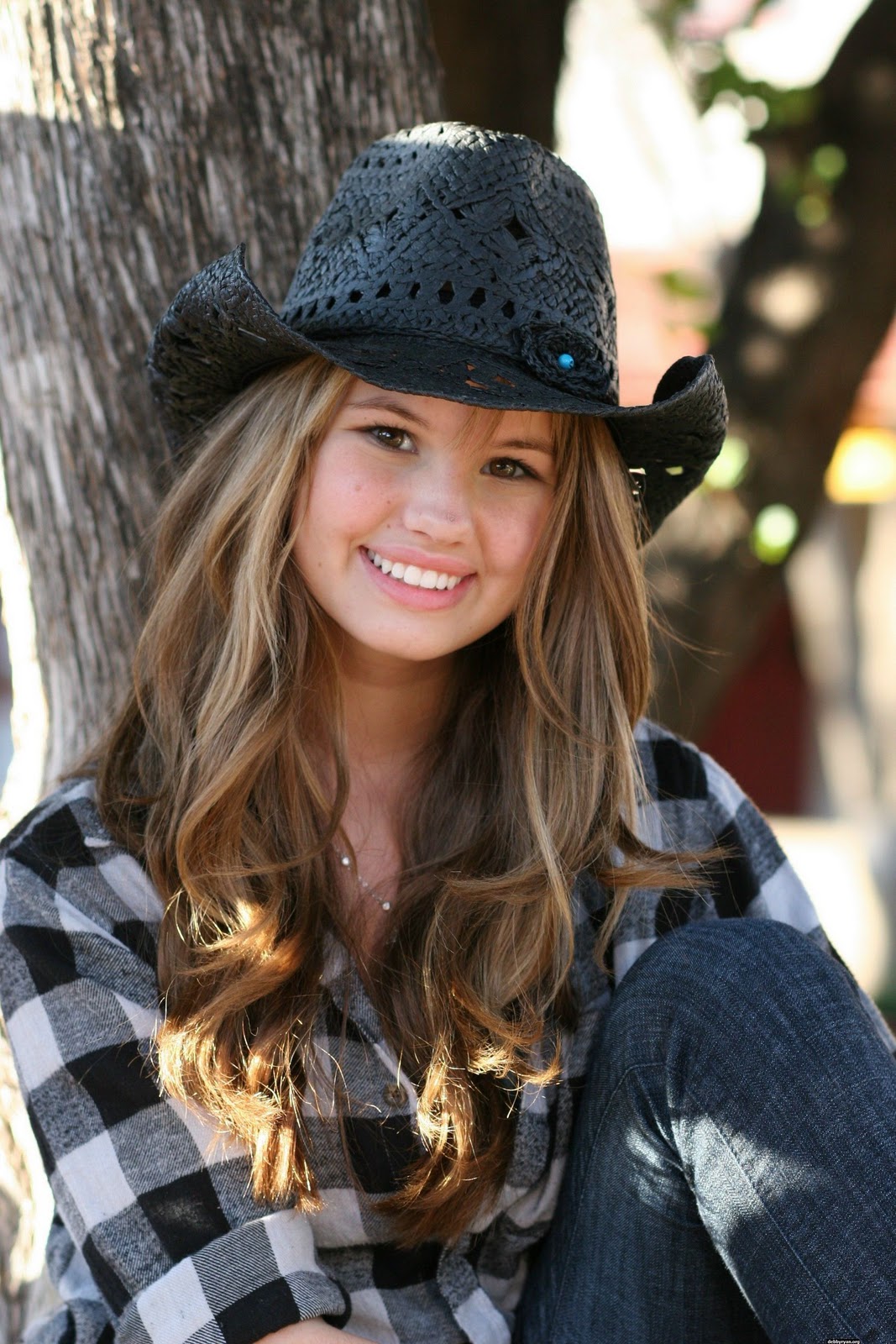 Nada & Aseel Debby Ryan