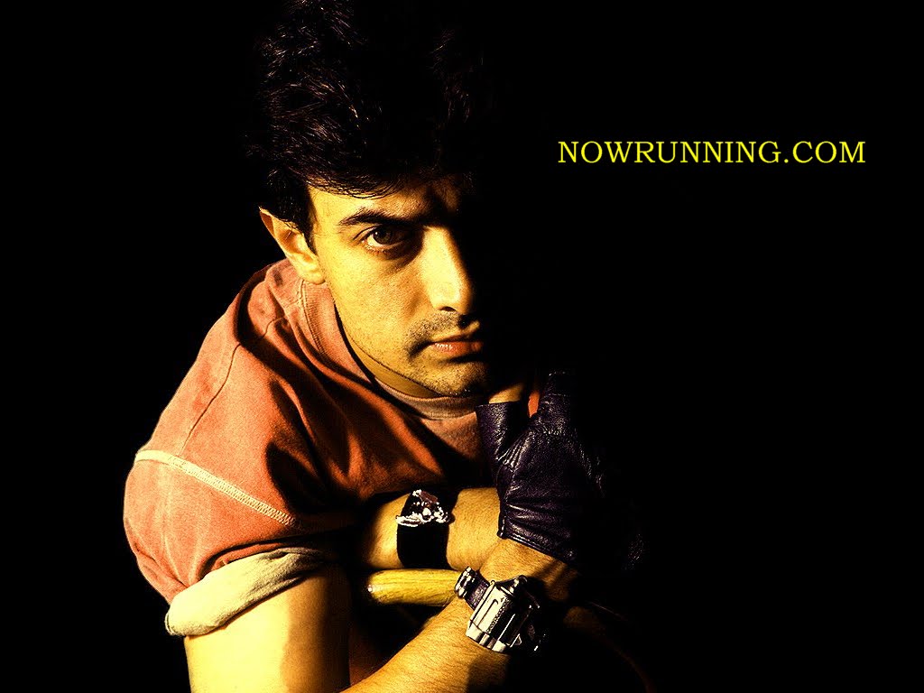 http://2.bp.blogspot.com/_NjdBzKI5nYs/S8HQBWFdUDI/AAAAAAAACbQ/8RcwxdF7Dbo/s1600/aamir+khan+gulam+wallpaper+image+psupero+pic+poster.jpg