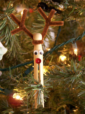 clothespin reindeer