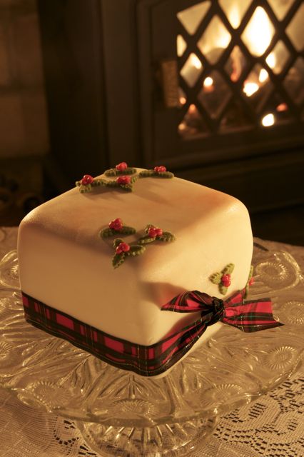 Vintage and Cake: Christmas cakes make lovely gifts