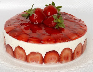 http://2.bp.blogspot.com/_NoZ53PBcz_Q/SYL0sLK59pI/AAAAAAAAAEE/W-JLbU-A3T0/s400/bolo+de+morango.bmp