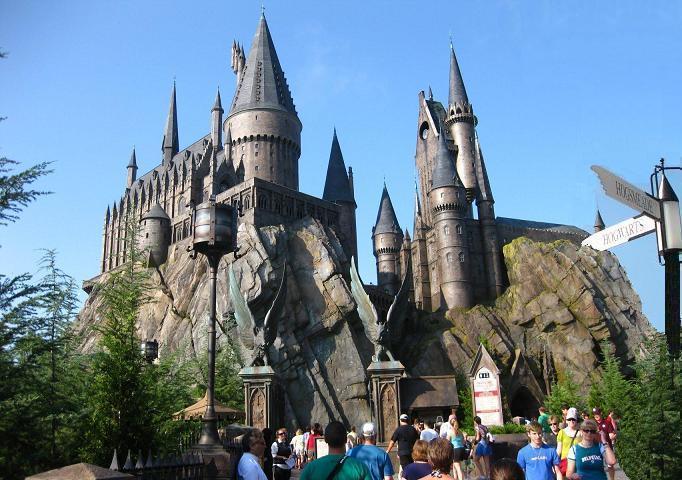 WIZARDING WORLD OF HP IS NOW OPEN!
