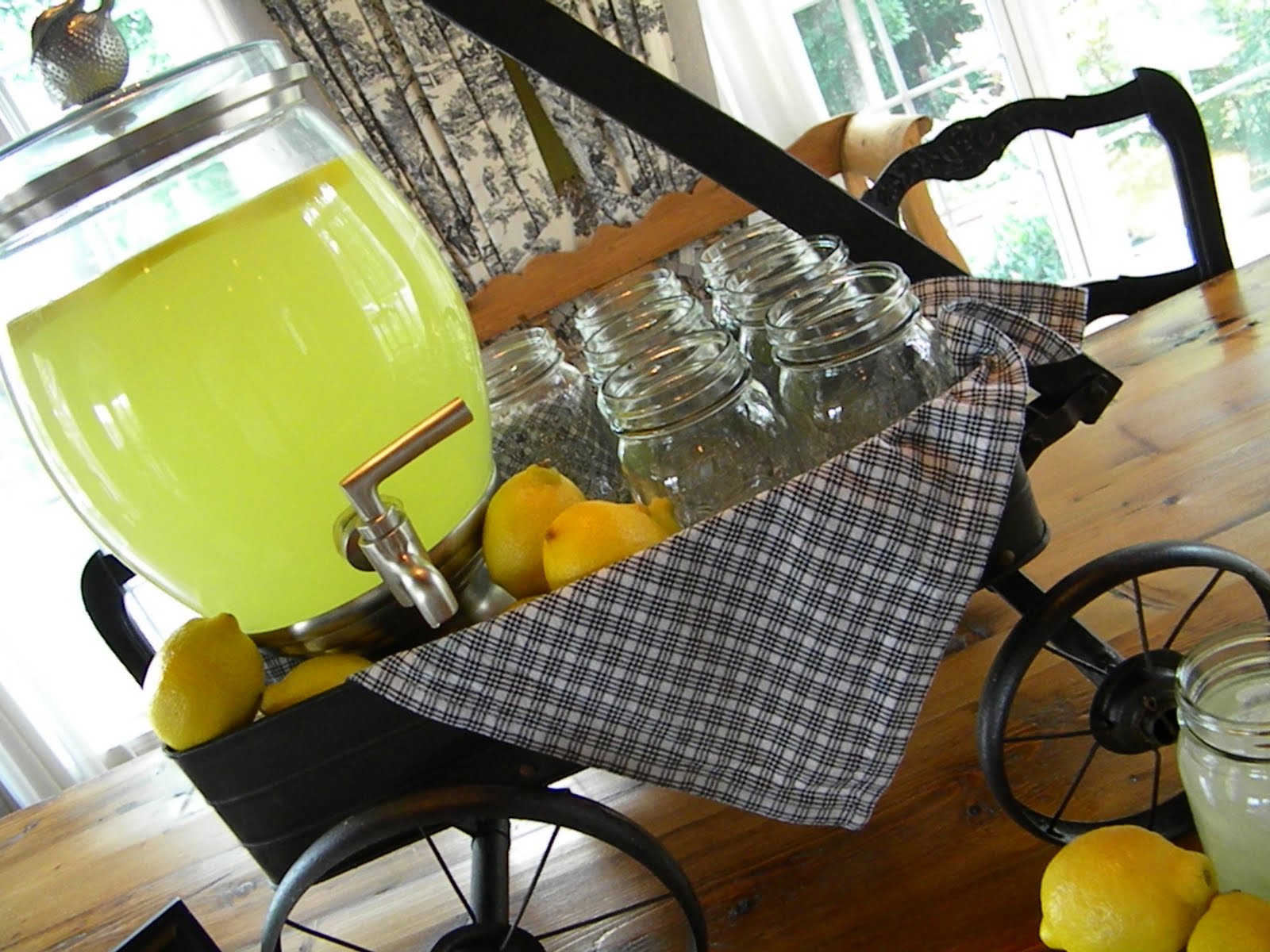 Three Pixie Lane A Lemonade Cart