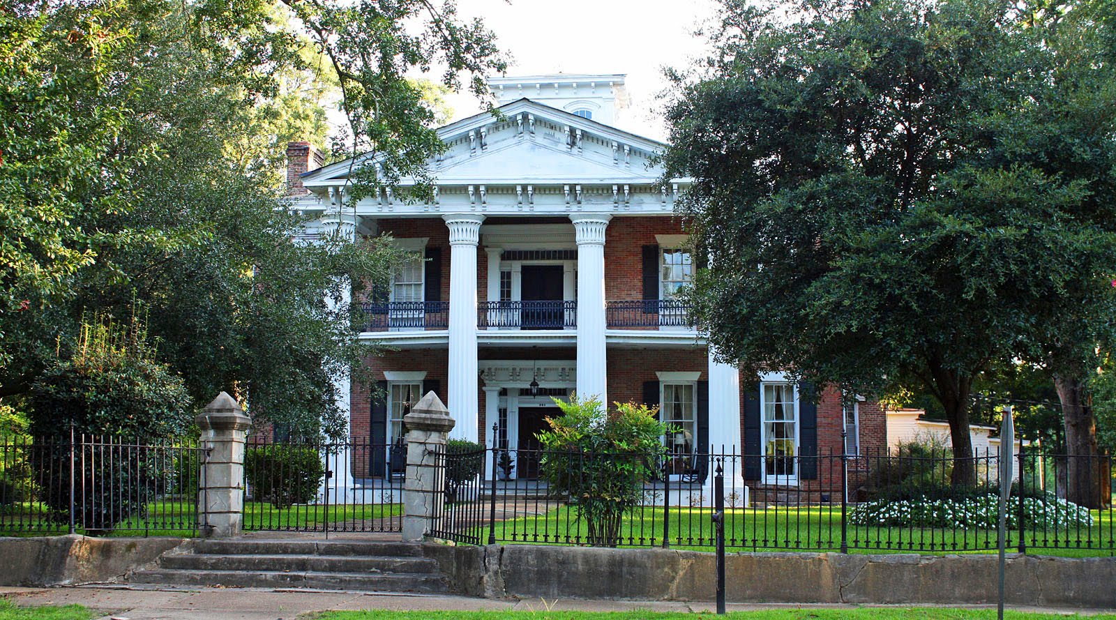 Southern Lagniappe The Historic Houses of Canton