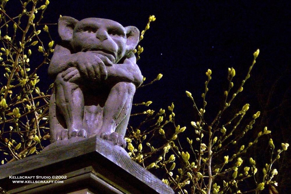 [nightgargoyle.JPG]