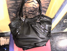 Bolso negro con serigrafia a laser pvp 25€