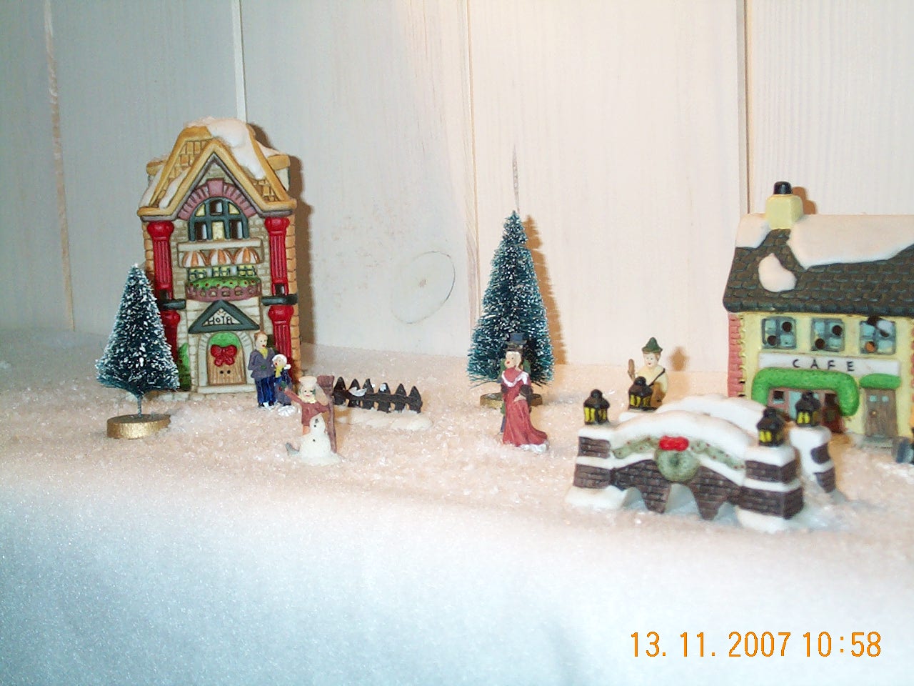 [DCP_5379.JPG]