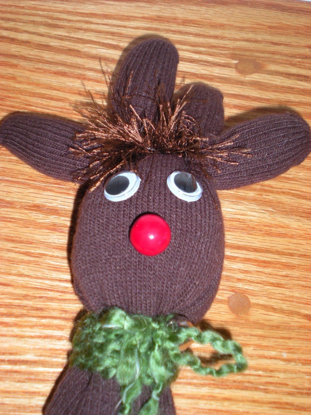 sippy cup central december 2011 christmas caroler hat