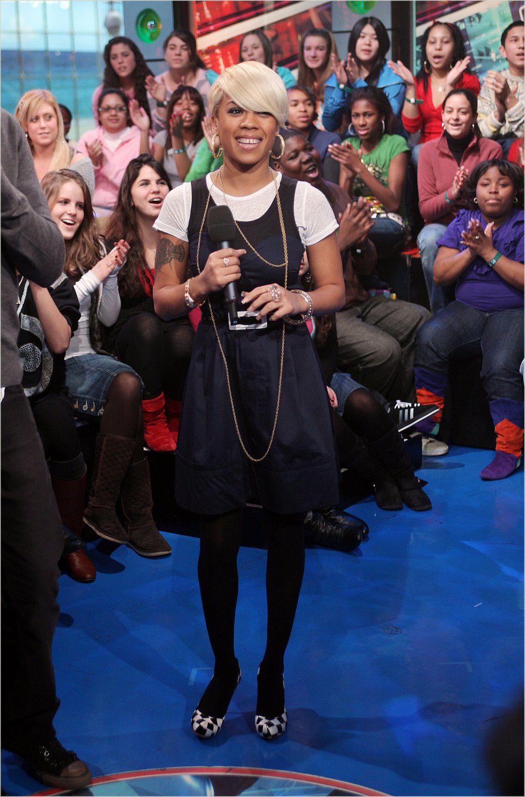 [keyshia+cole+mtv+trl+2.jpg]