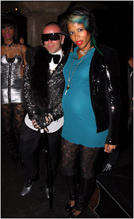 Kelis Flaunts Baby Bump