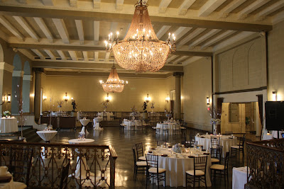 Lights Wedding Centerpieces on The Wedding Colors Were Chocolate Brown And Blue The Centerpieces