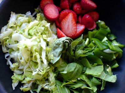 Strawberry, Lettuce, Pak Choi, and Pepper Salad