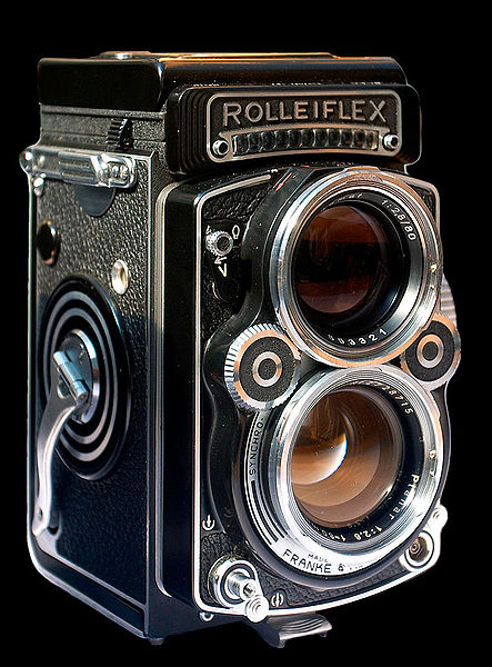 [443px-Rolleiflex_camera.jpg]