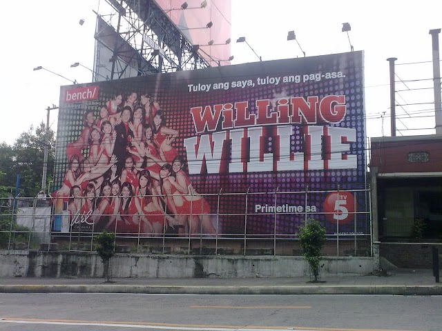 EDSA BILLBOARD of Willie : EDSA GUADALUPE Southbound